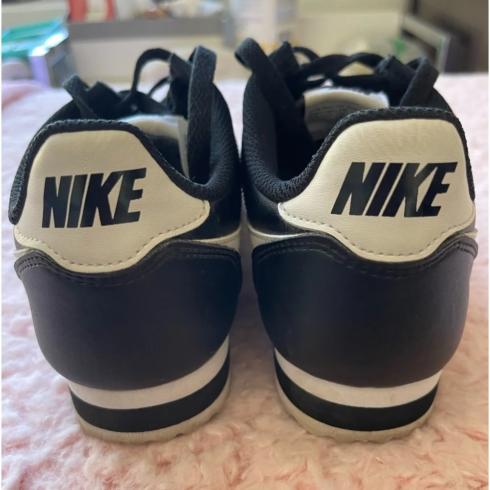 Nike Cortez Basic Leather Women’s Size 7.5 Black White 807471-010 no box - Picture 5 of 11